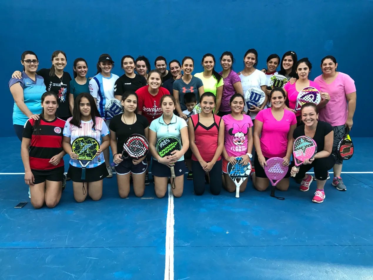 Women's division — nearly 30 players across all ages